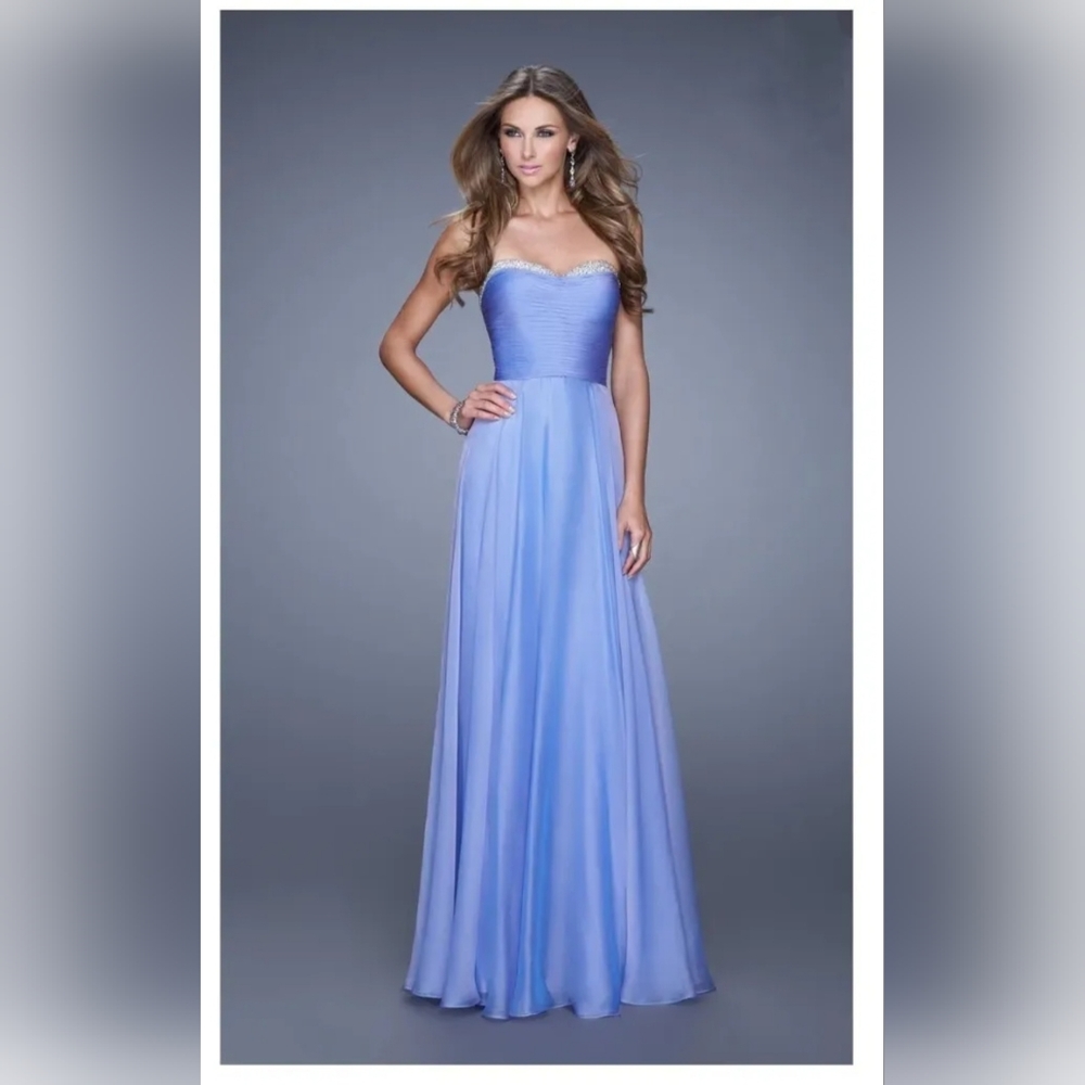 NWT  VIOLET BEADED LA FEMME CHIFFON GOWN FORMAL/PROM/HOMECOMING